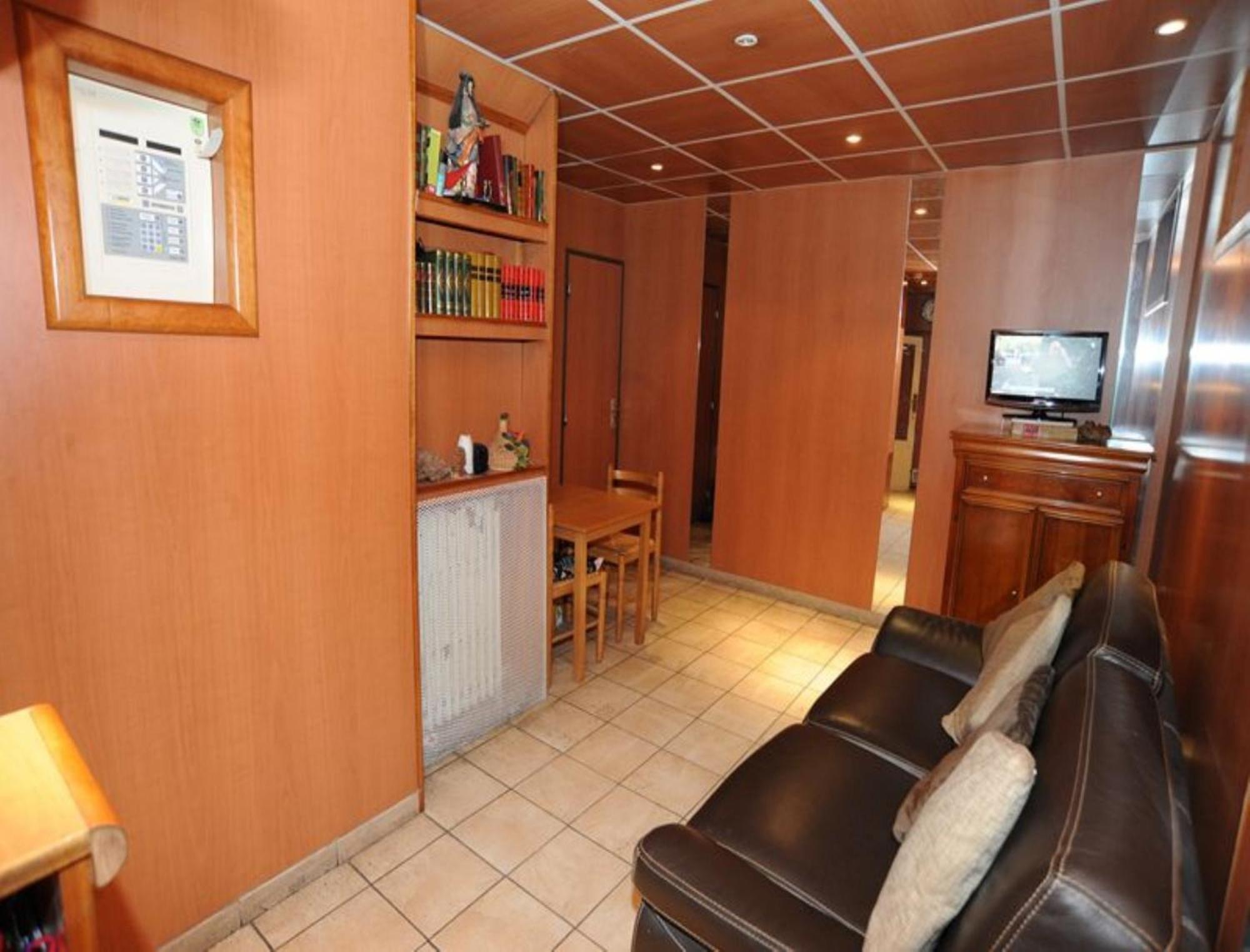 Sully Hotel Париж Экстерьер фото