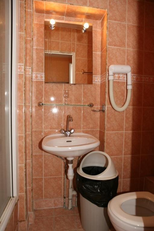 Sully Hotel Париж Экстерьер фото